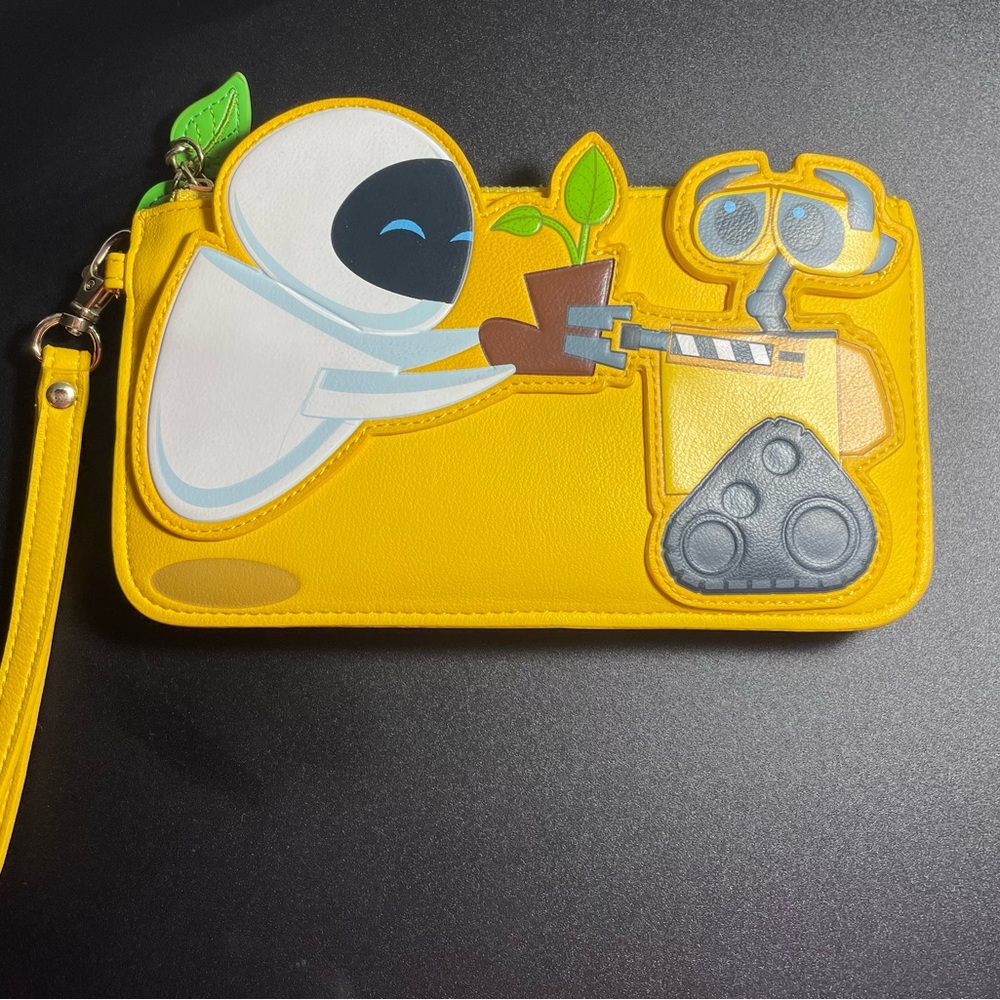 Loungefly by Pixar Wallet Wall-e EVE plant